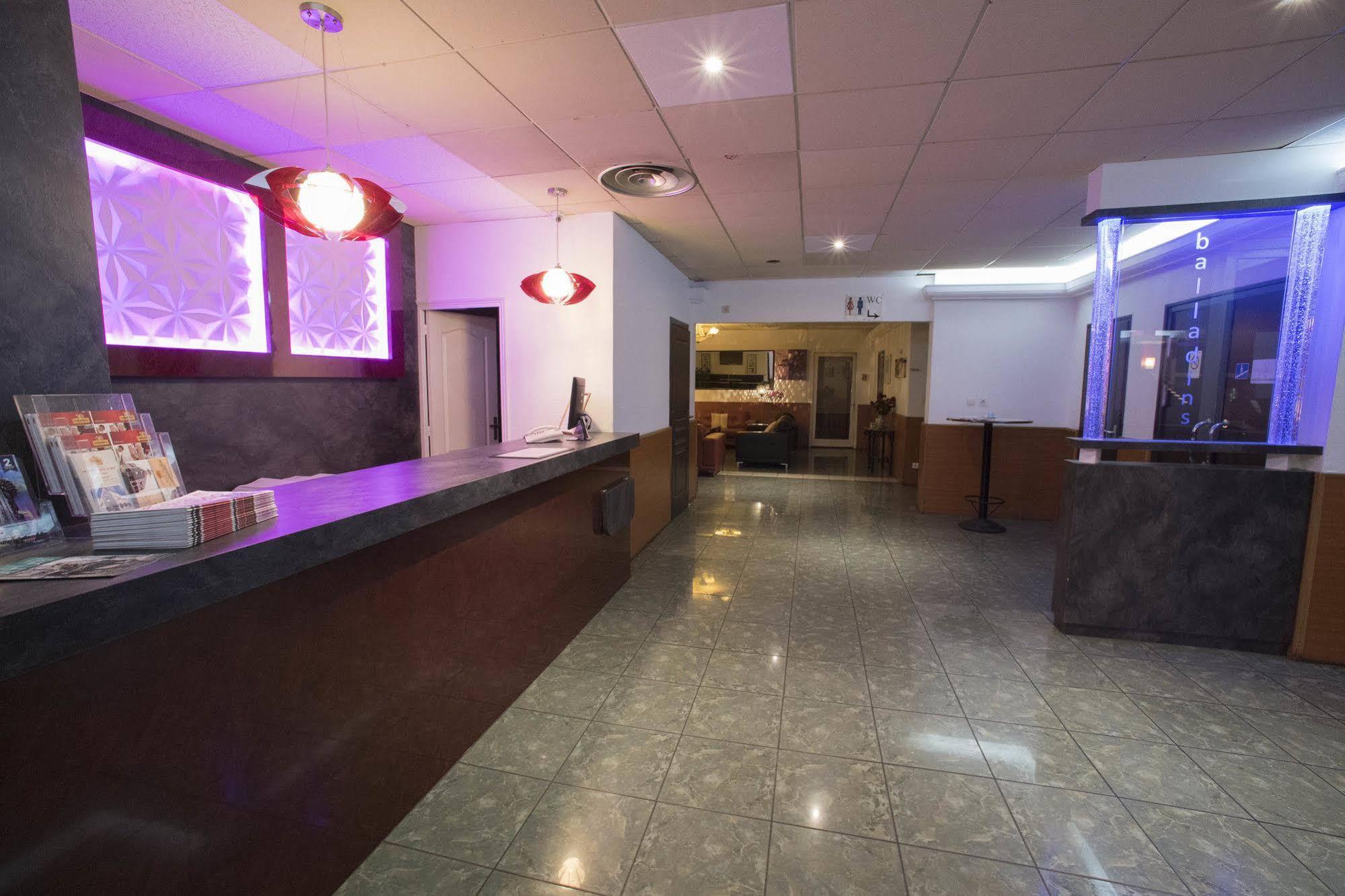 Hotel Restaurant Kyriad Direct Dijon Nord - Zenith - Toison D'Or Dış mekan fotoğraf