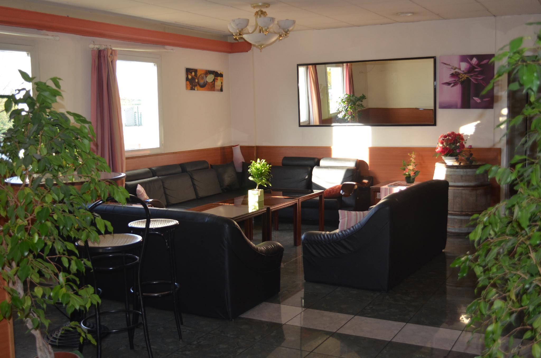 Hotel Restaurant Kyriad Direct Dijon Nord - Zenith - Toison D'Or Dış mekan fotoğraf