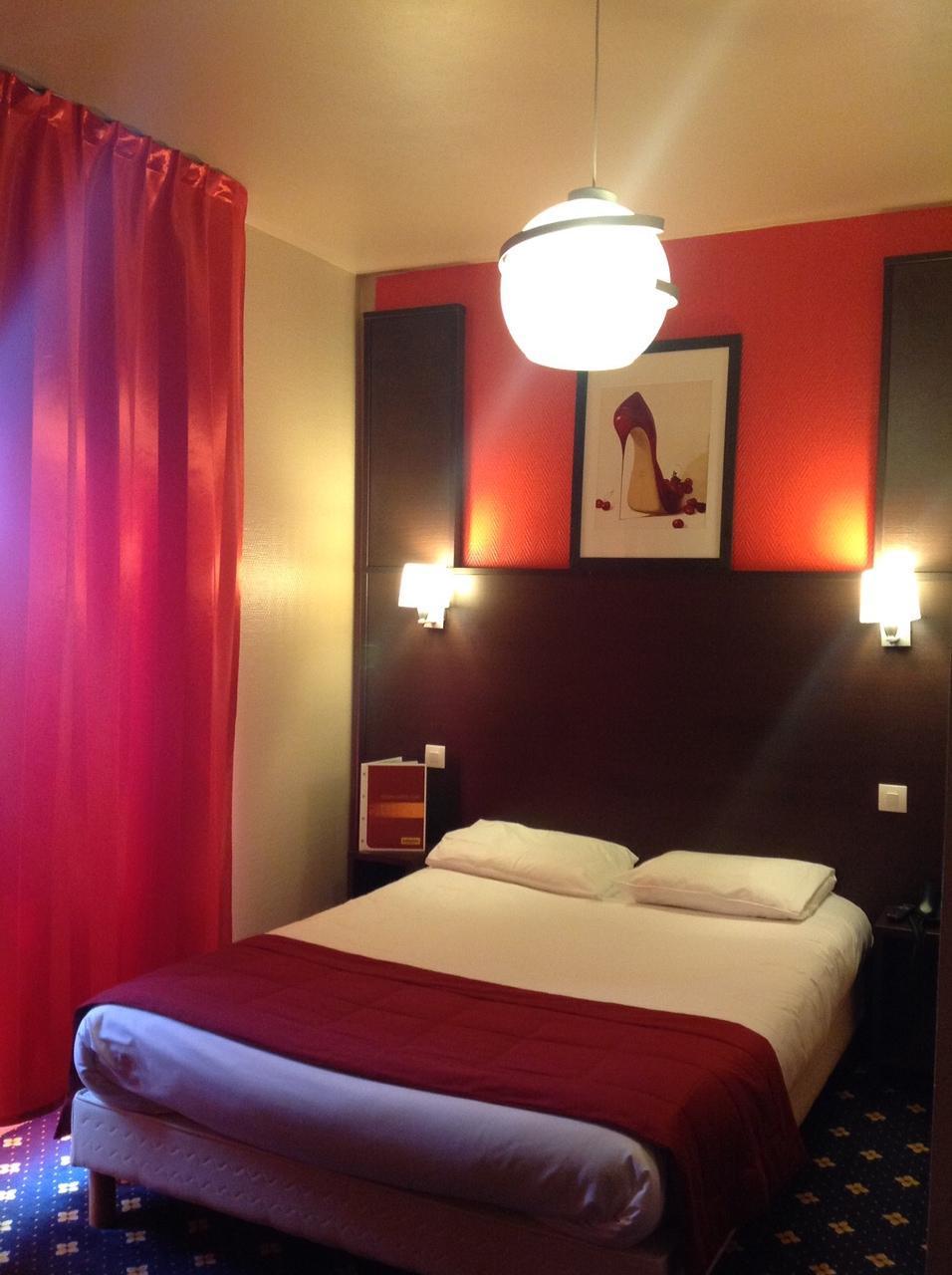 Hotel Restaurant Kyriad Direct Dijon Nord - Zenith - Toison D'Or Dış mekan fotoğraf