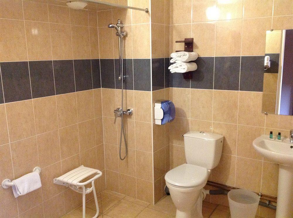 Hotel Restaurant Kyriad Direct Dijon Nord - Zenith - Toison D'Or Dış mekan fotoğraf
