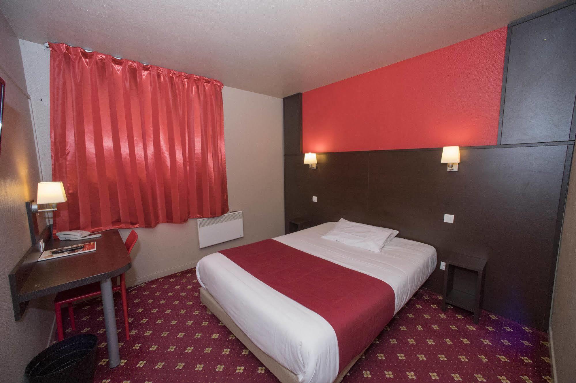 Hotel Restaurant Kyriad Direct Dijon Nord - Zenith - Toison D'Or Dış mekan fotoğraf