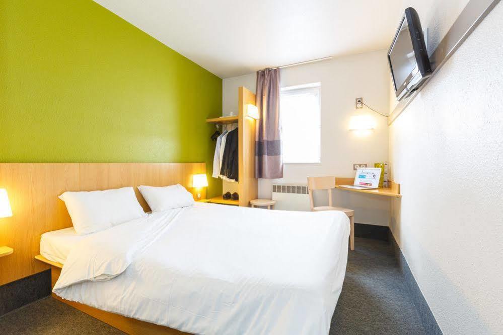 Hotel Restaurant Kyriad Direct Dijon Nord - Zenith - Toison D'Or Dış mekan fotoğraf